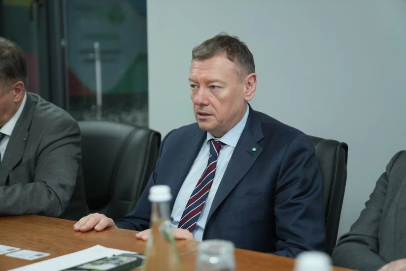 заместитель министра транспорта литвы. рэмунас бернатонис литва. президент литвы науседа. представитель в литве. представитель в литве.